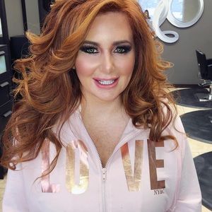 Meet your Posher, Zenaida